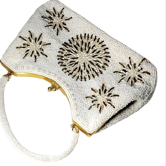 None Handbags - VTG 😍 Handmade beaded clutch